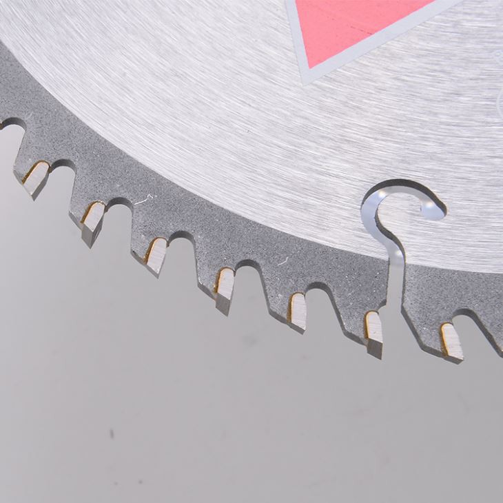 T C T Saw Blade For Wood Cutting